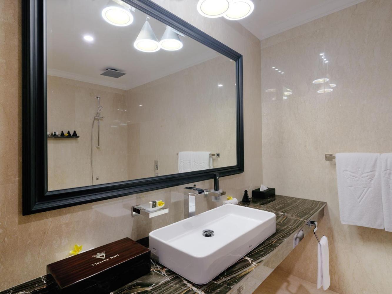 Cascades Suites Убуд Экстерьер фото